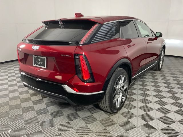 New 2026 Cadillac Optiq Luxury 1 w/ LPO, Floor Liner Package AWD/4WD image 6