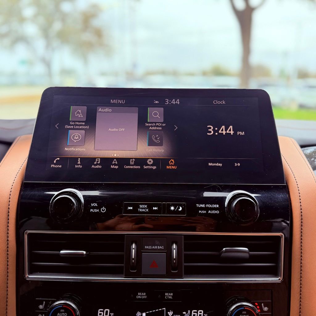 Used 2023 INFINITI QX80 Sensory w/ Cargo Package image 12