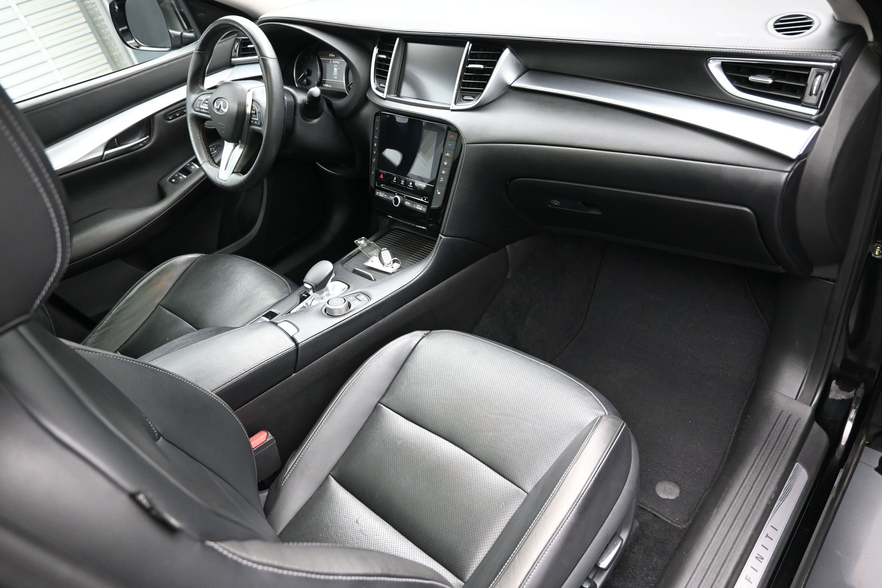 Used 2019 INFINITI QX50 Essential w/ Proactive Package FWD image 40