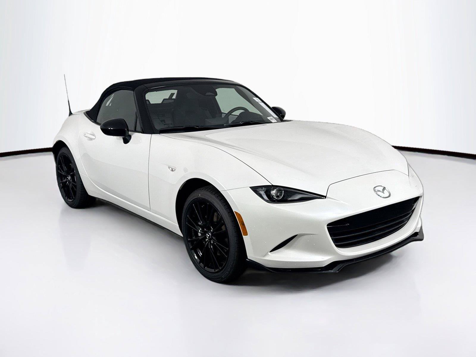 New 2026 MAZDA MX-5 Miata Club w/ Interior Package RWD image 9