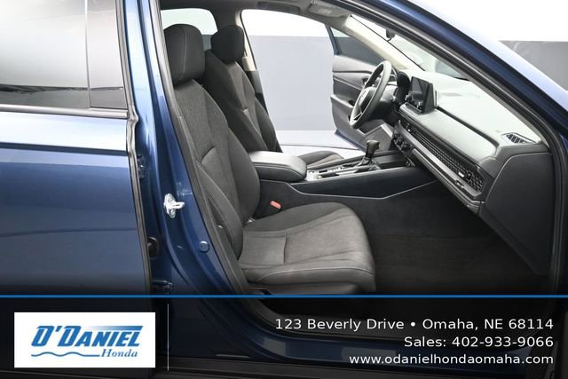 Used 2023 Honda Accord EX image 39