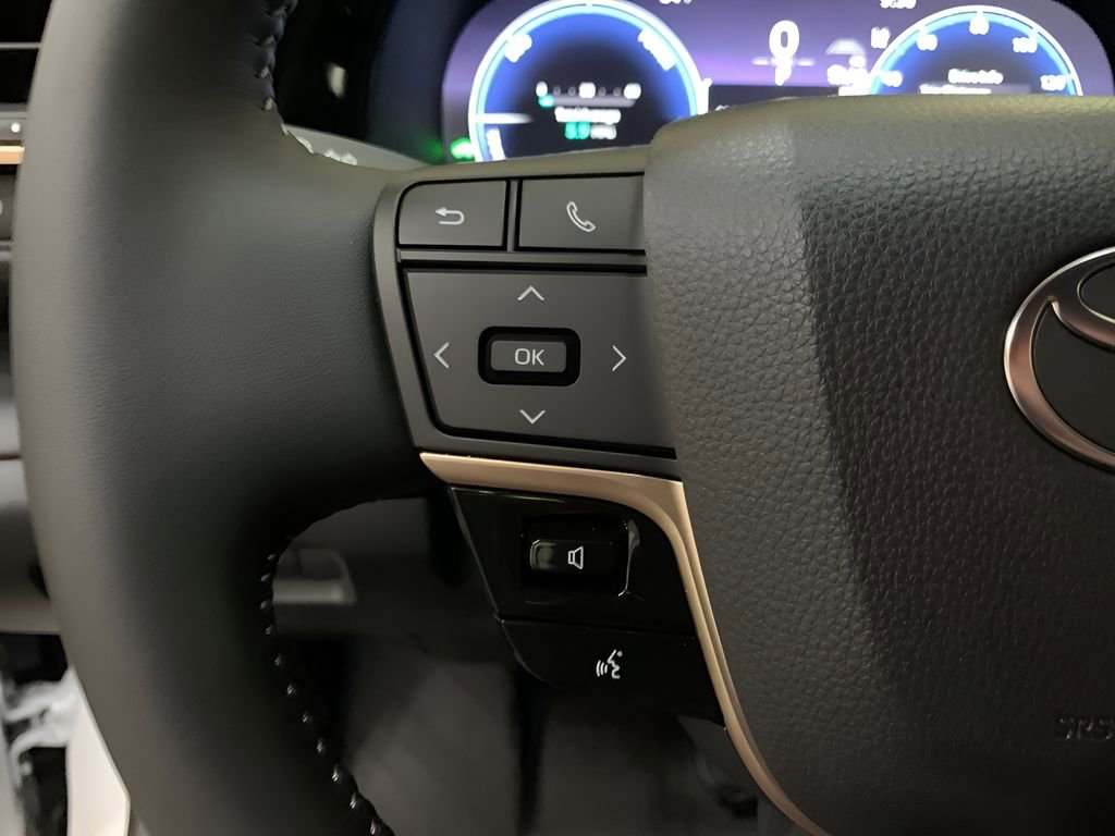 New 2025 Toyota Crown Signia image 26