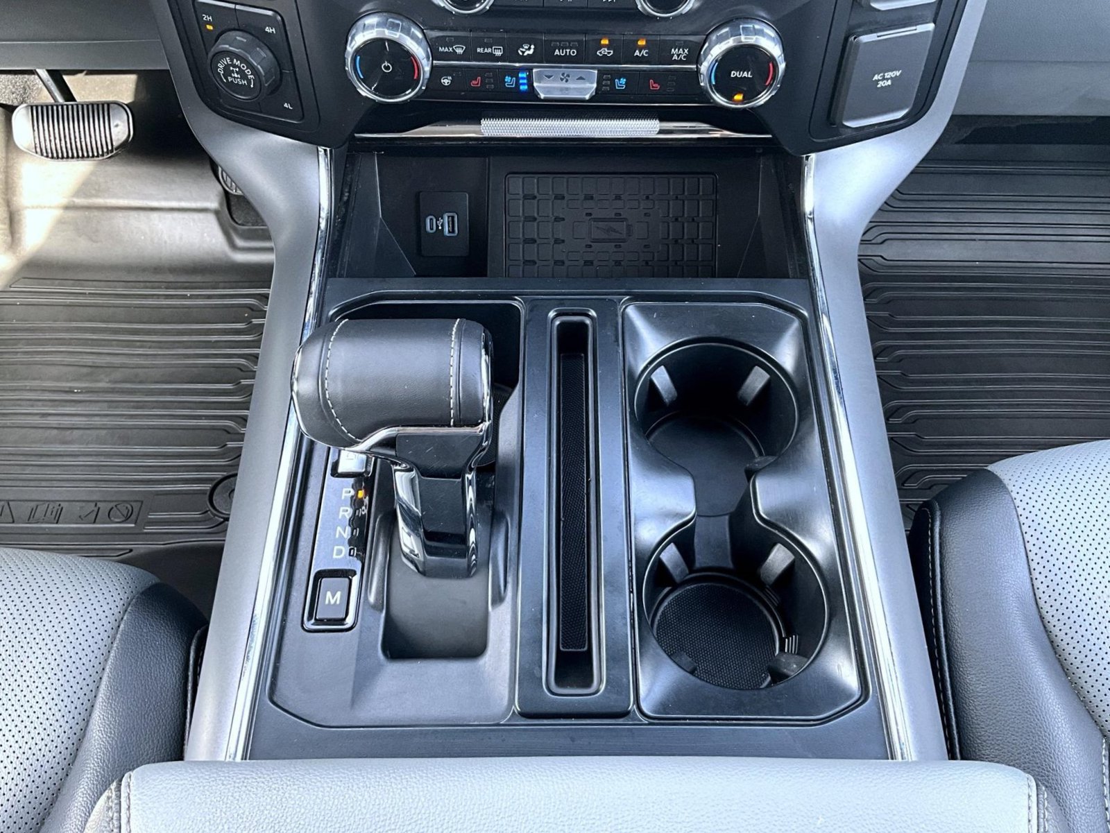 Used 2023 Ford F150 Lariat w/ Equipment Group 502A High AWD/4WD image 15