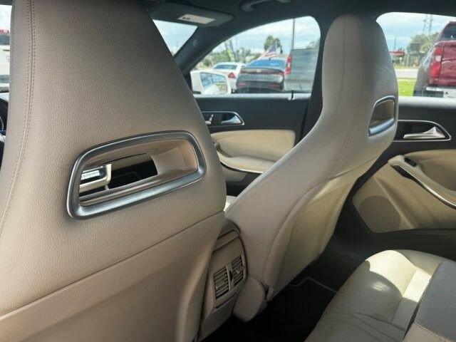 Used 2017 Mercedes-Benz CLA 250 image 11