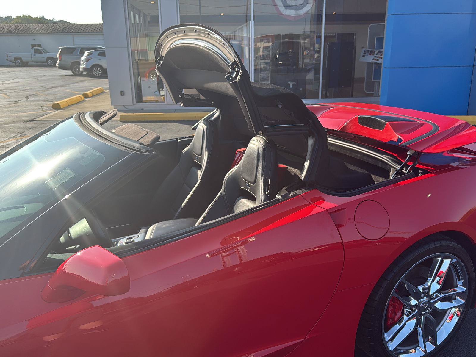 Used 2017 Chevrolet Corvette Stingray Convertible w/ Z51 3L RWD image 28