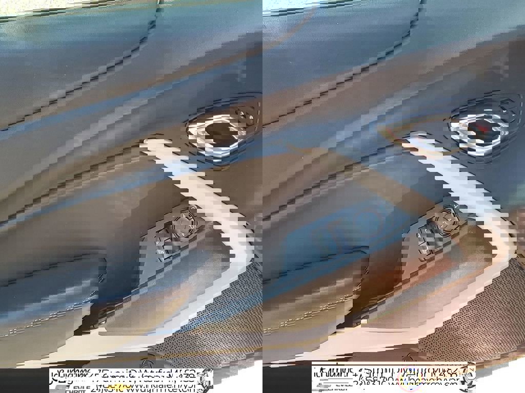 Used 2021 Chevrolet Camaro LT image 22