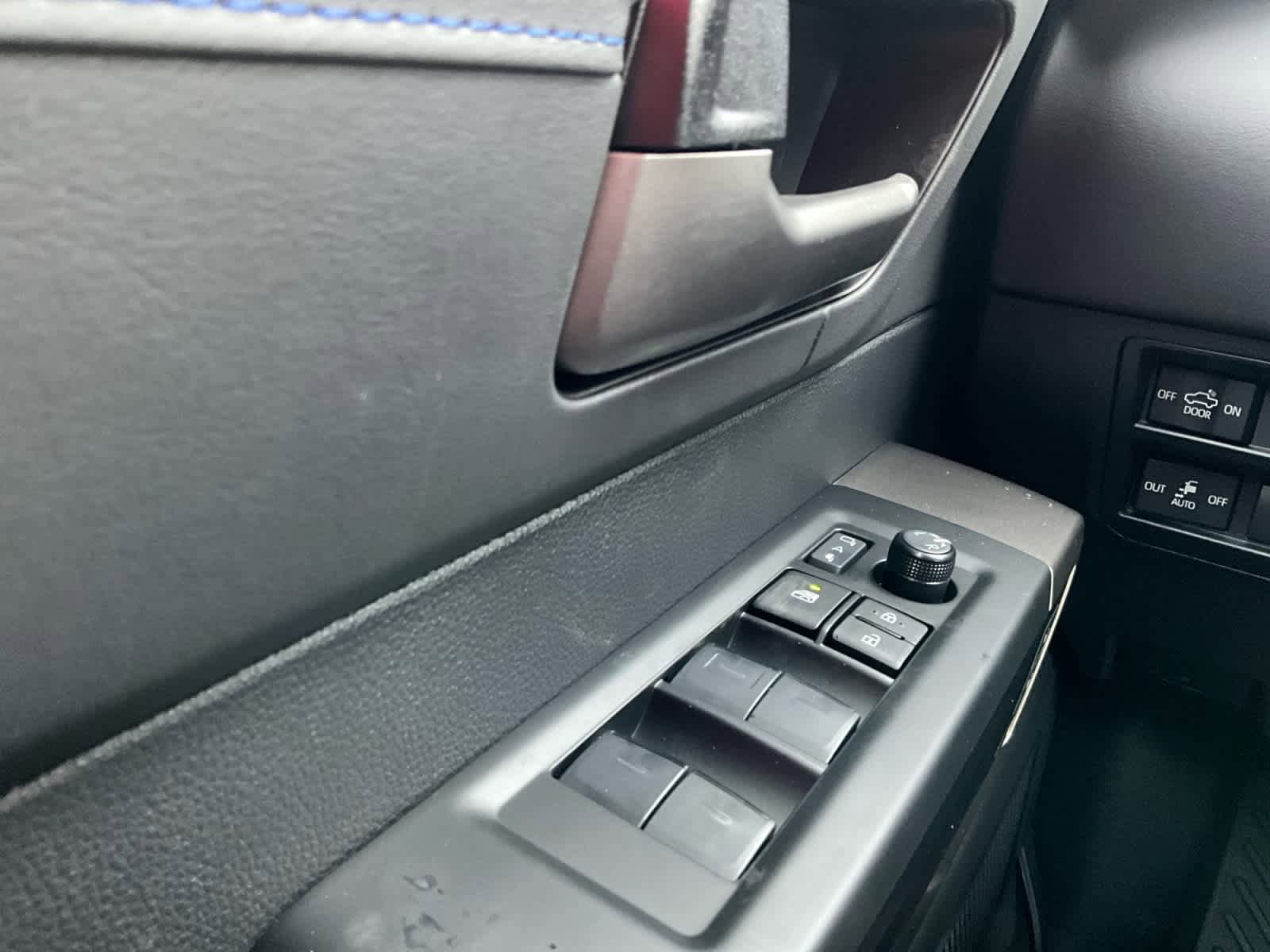 New 2026 Toyota Tundra Platinum AWD/4WD image 17