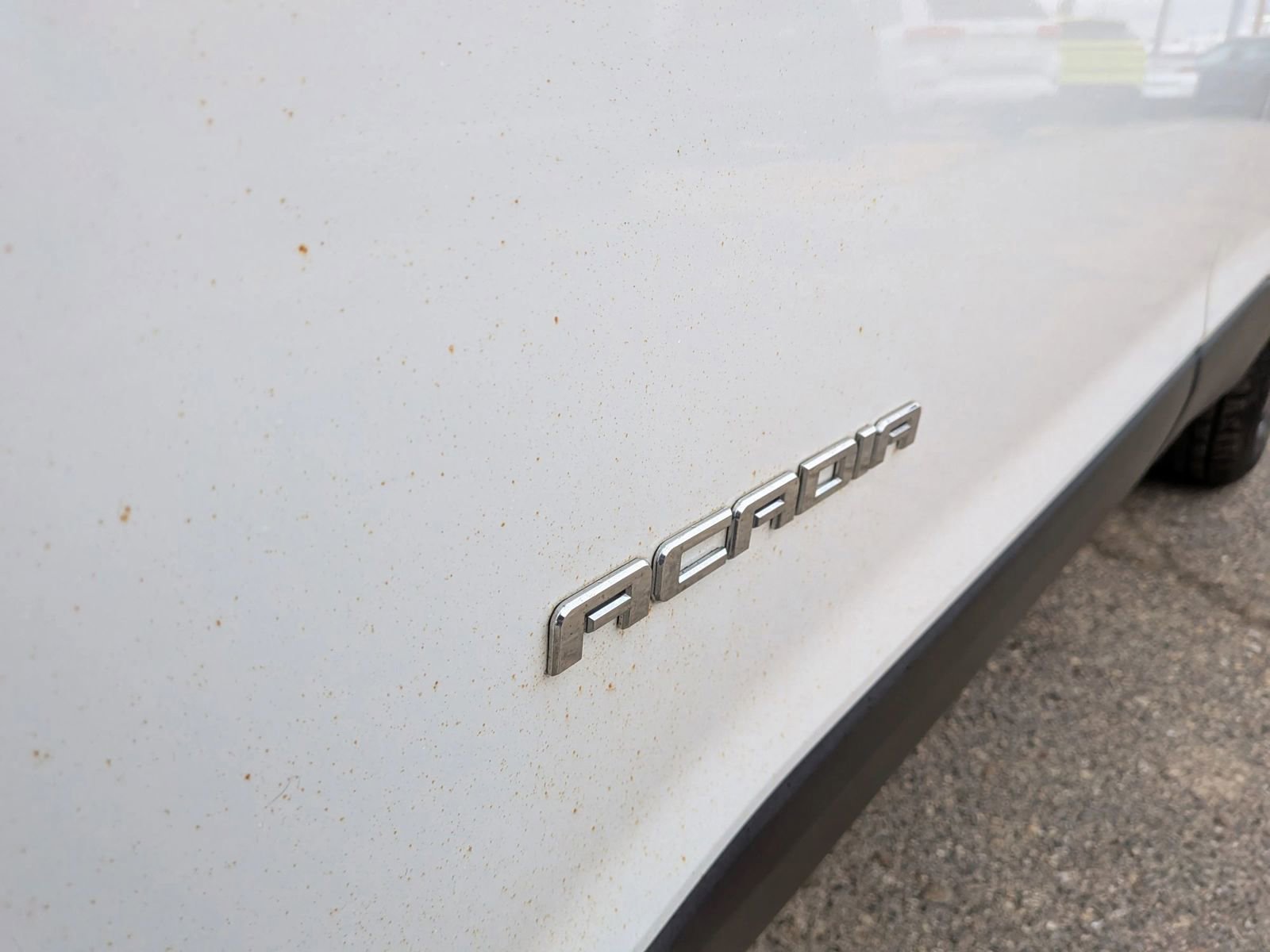 Used 2019 GMC Acadia SLE image 11