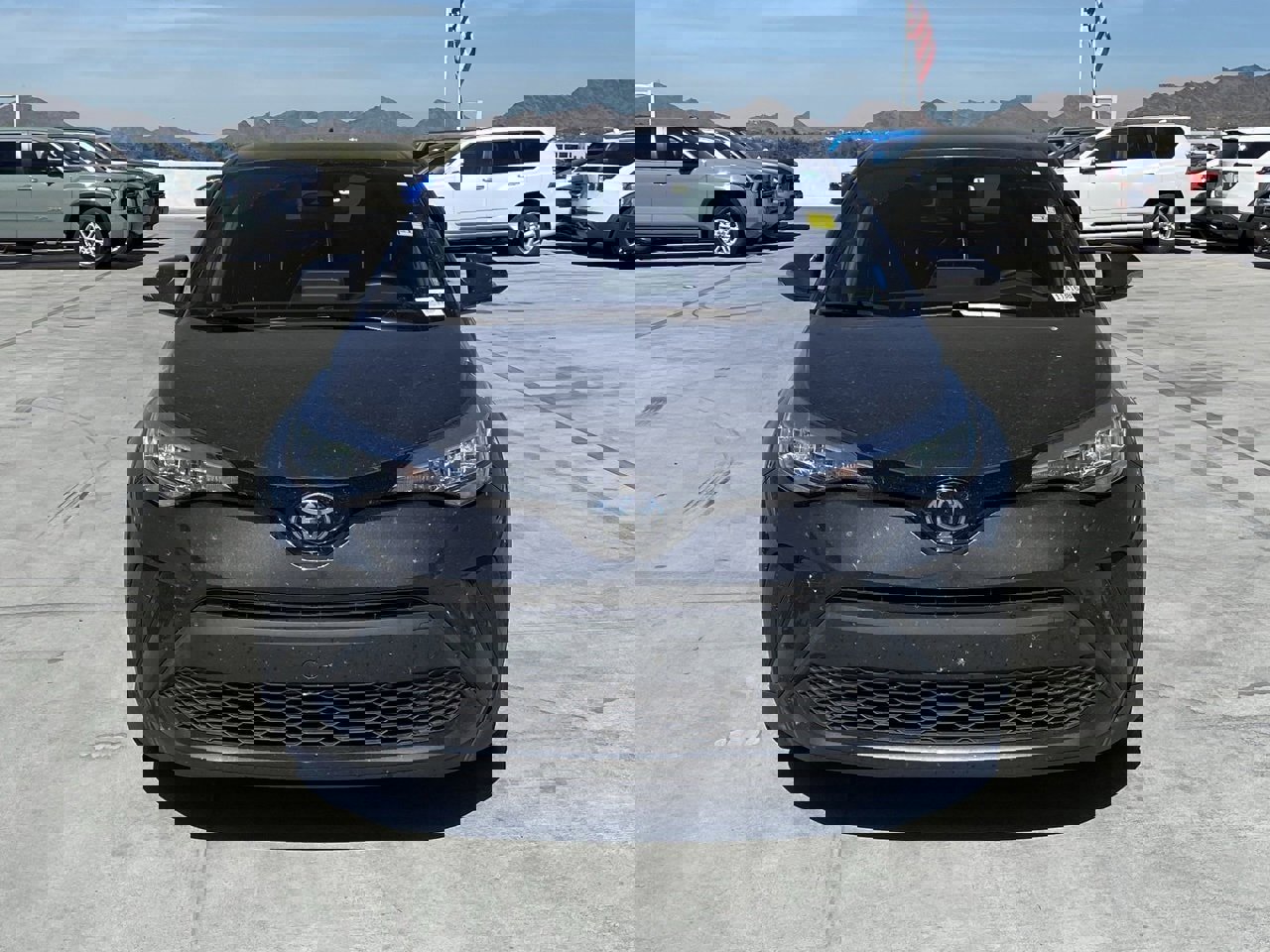 Used 2021 Toyota C-HR XLE image 2