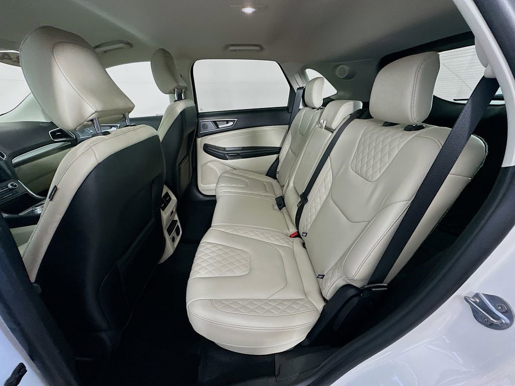 Used 2024 Ford Edge Titanium w/ Equipment Group 301A AWD/4WD image 31