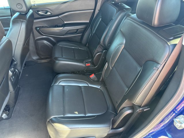 Used 2023 GMC Acadia SLT AWD/4WD image 25