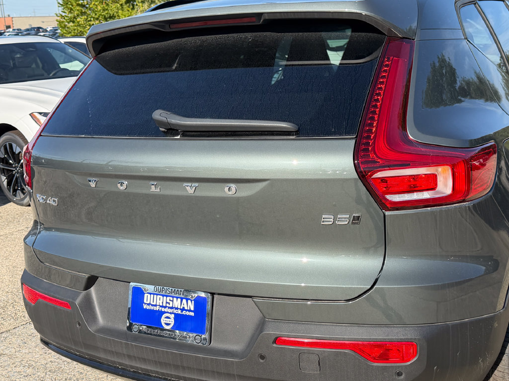 New 2026 Volvo XC40 B5 Plus w/ Protection Package Premier AWD/4WD image 5