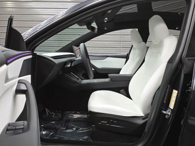 Used 2026 Tesla Model Y Long Range RWD image 13