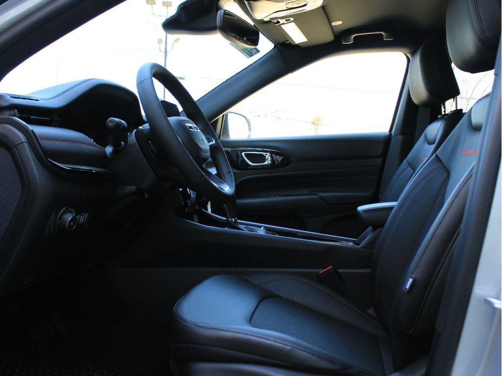 New 2026 Jeep Compass Trailhawk AWD/4WD image 11