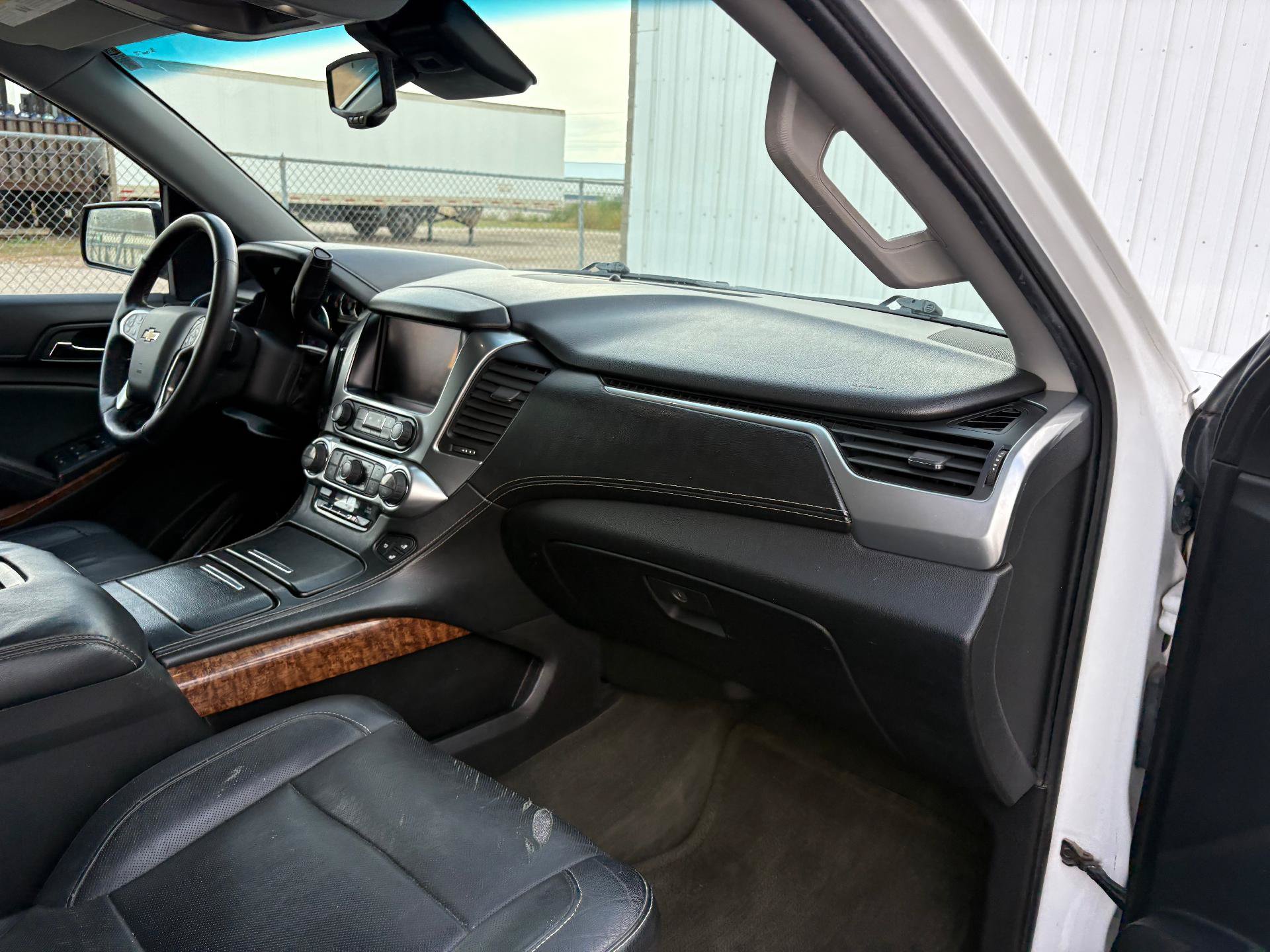 Used 2015 Chevrolet Suburban LTZ AWD/4WD image 37