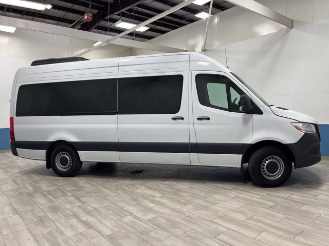 Used 2025 Mercedes-Benz Sprinter 2500 image 2