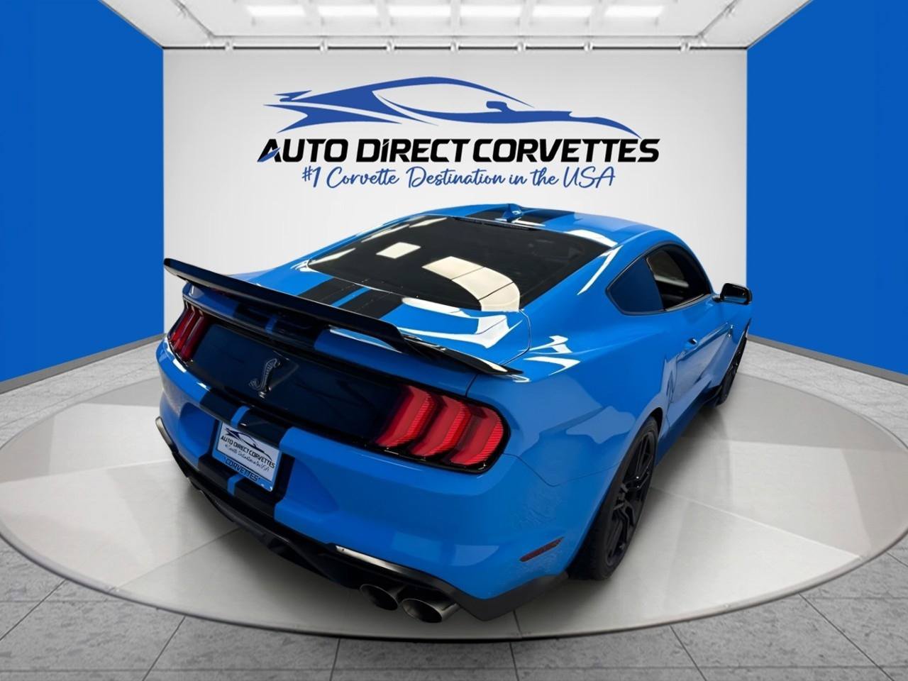 Used 2022 Ford Mustang Shelby GT500 w/ Technology Package RWD image 9