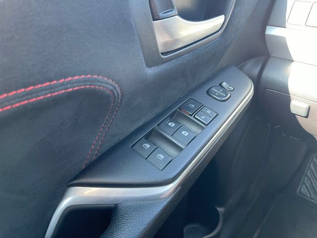 Used 2016 Toyota Camry XSE w/ Moonroof Package FWD image 27