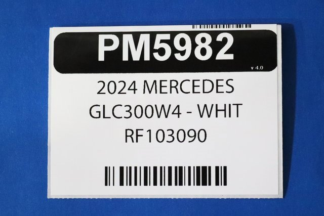 Used 2024 Mercedes-Benz GLC 300 4MATIC w/ Driver Assistance Package image 34