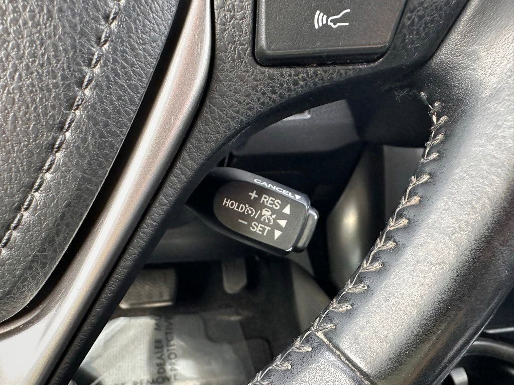 Used 2018 Toyota RAV4 SE w/ Power Extra Value Package AWD/4WD image 30