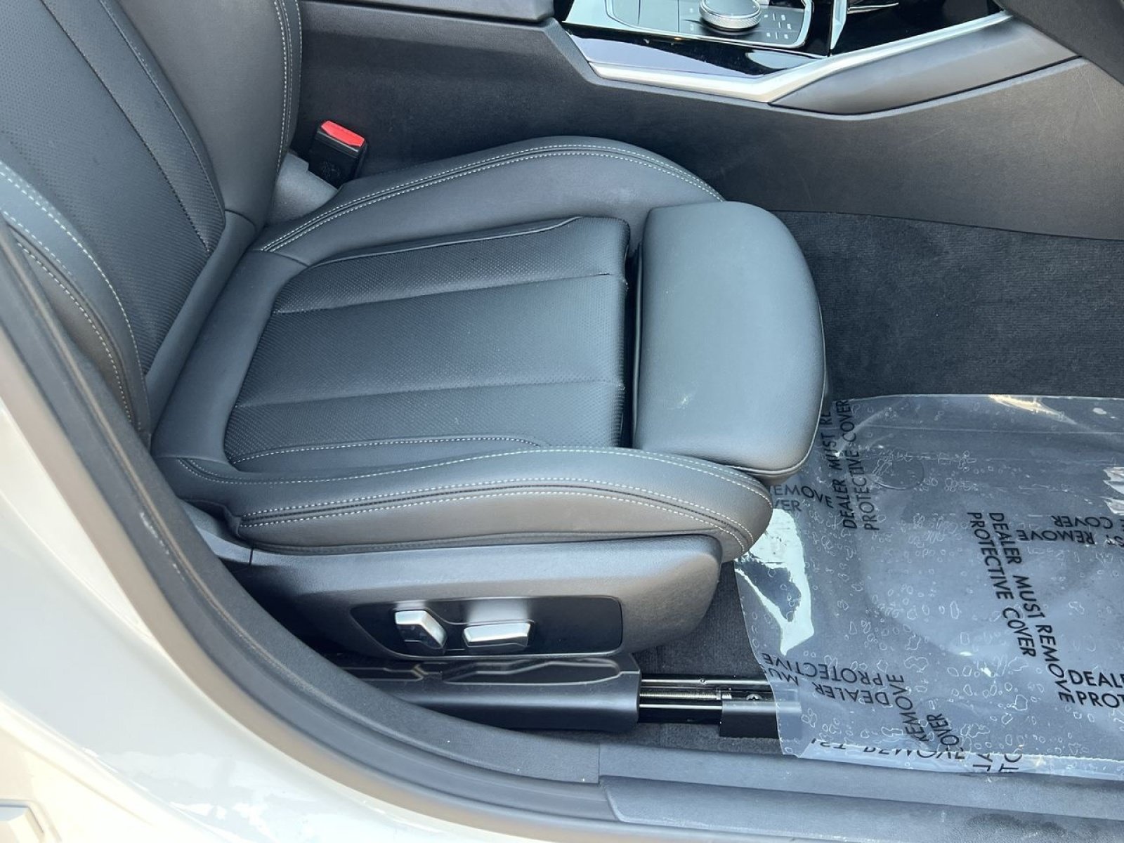 Used 2023 BMW i4 eDrive40 w/ Premium Package RWD image 27