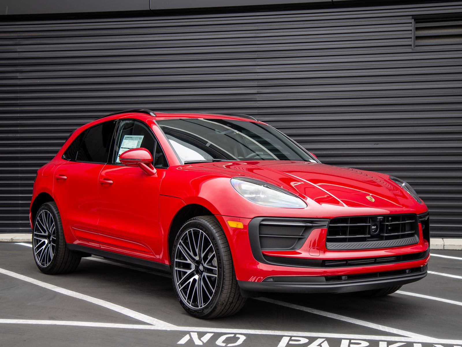 New 2026 Porsche Macan AWD/4WD image 9