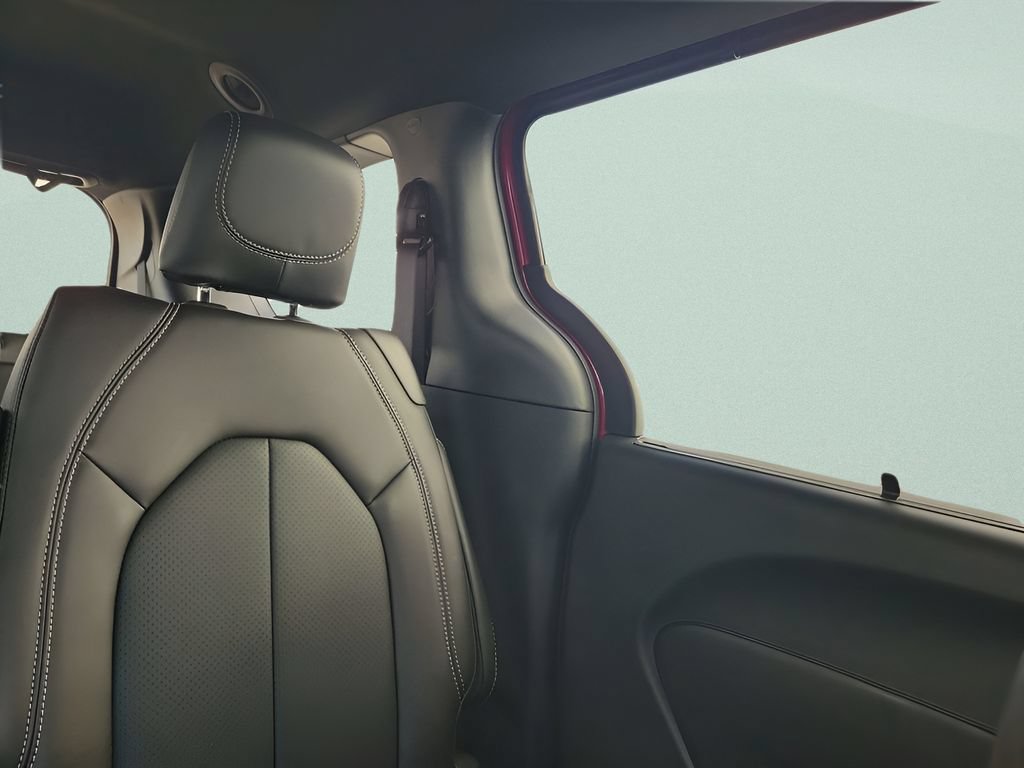 New 2026 Chrysler Voyager LX FWD image 14