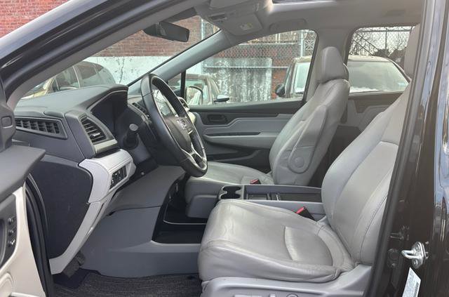 Used 2022 Honda Odyssey EX-L image 2