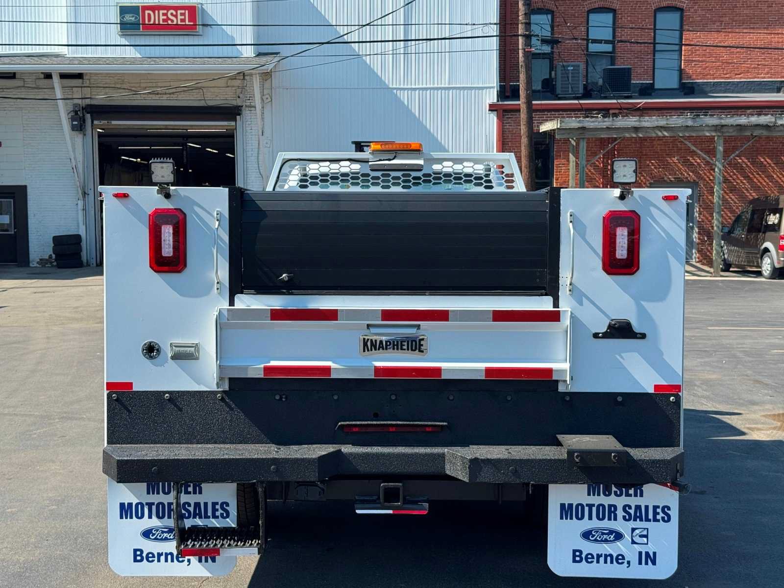 Used 2018 Ford F550 4x4 Regular Cab Super Duty image 7
