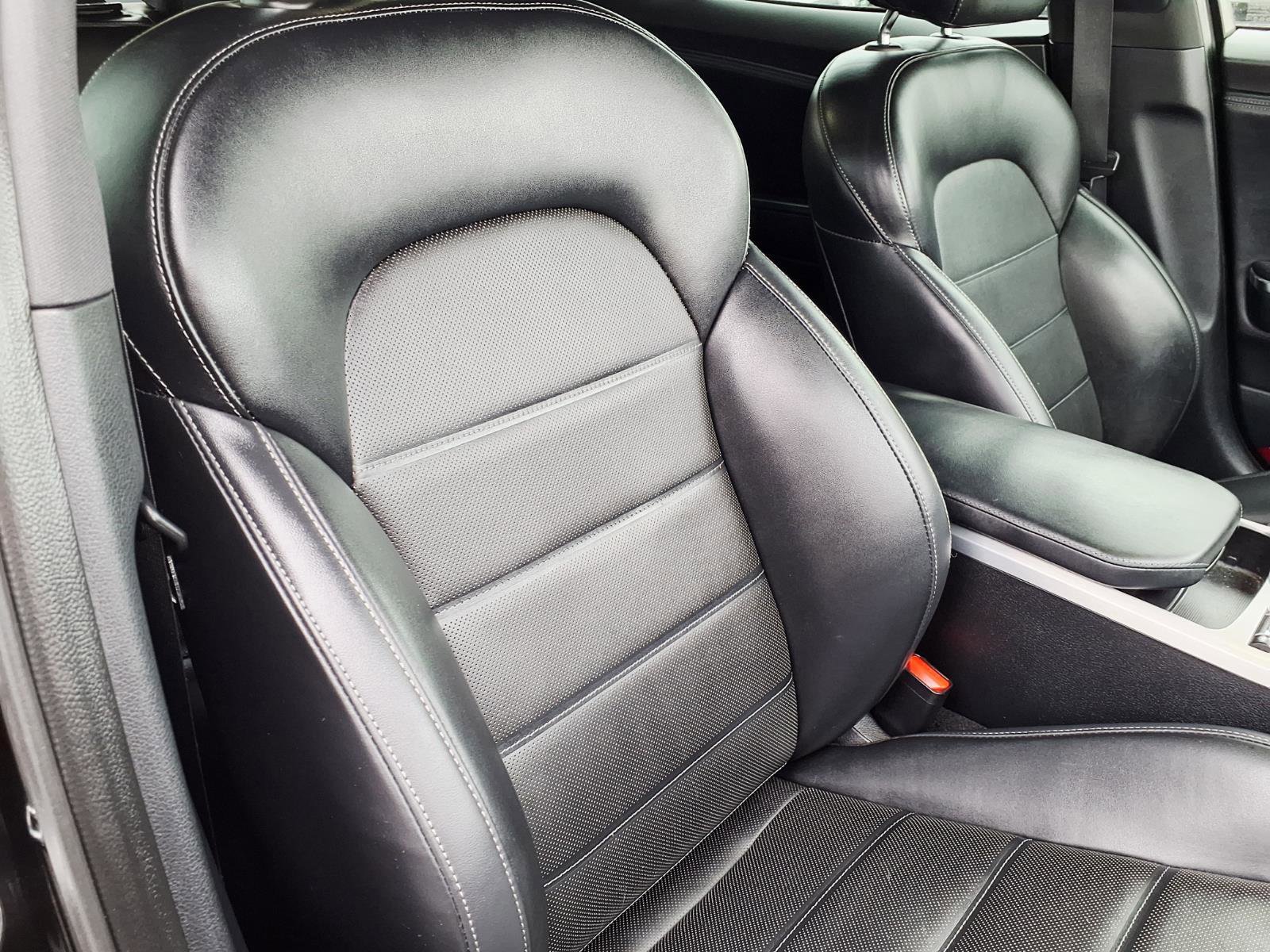 Used 2019 Kia Stinger GT2 image 12