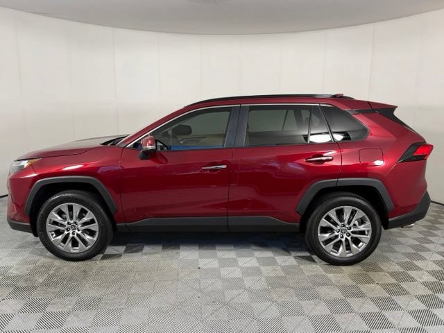 Used 2023 Toyota RAV4 Limited w/ Limited Grade Weather Package FWD image 3