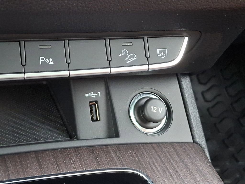 Used 2023 Audi Q5 2.0T Premium w/ Convenience Package AWD/4WD image 27
