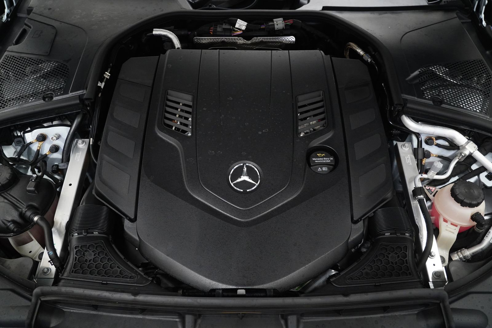 Used 2025 Mercedes-Benz S 580 4MATIC Sedan image 30
