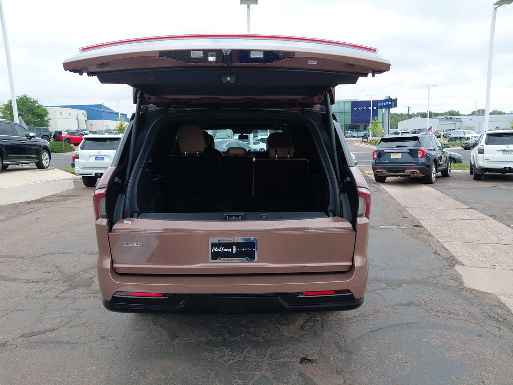 New 2026 Lincoln Navigator L Black Label AWD/4WD image 55