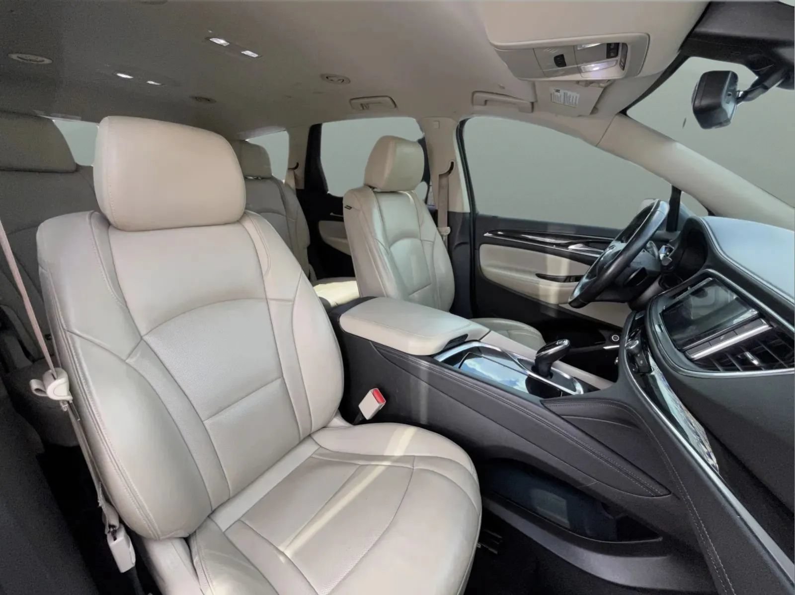 Used 2019 Buick Enclave Essence FWD image 15