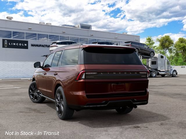 New 2027 Lincoln Navigator Reserve AWD/4WD image 8