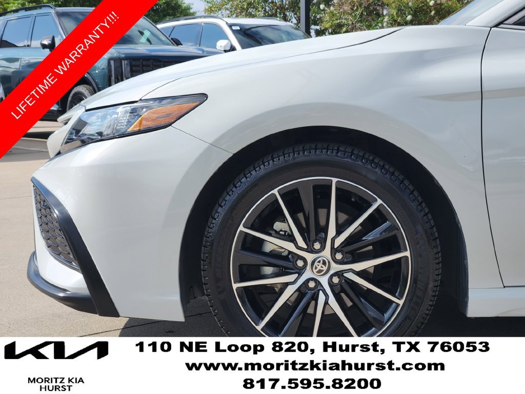 Used 2024 Toyota Camry SE FWD image 14