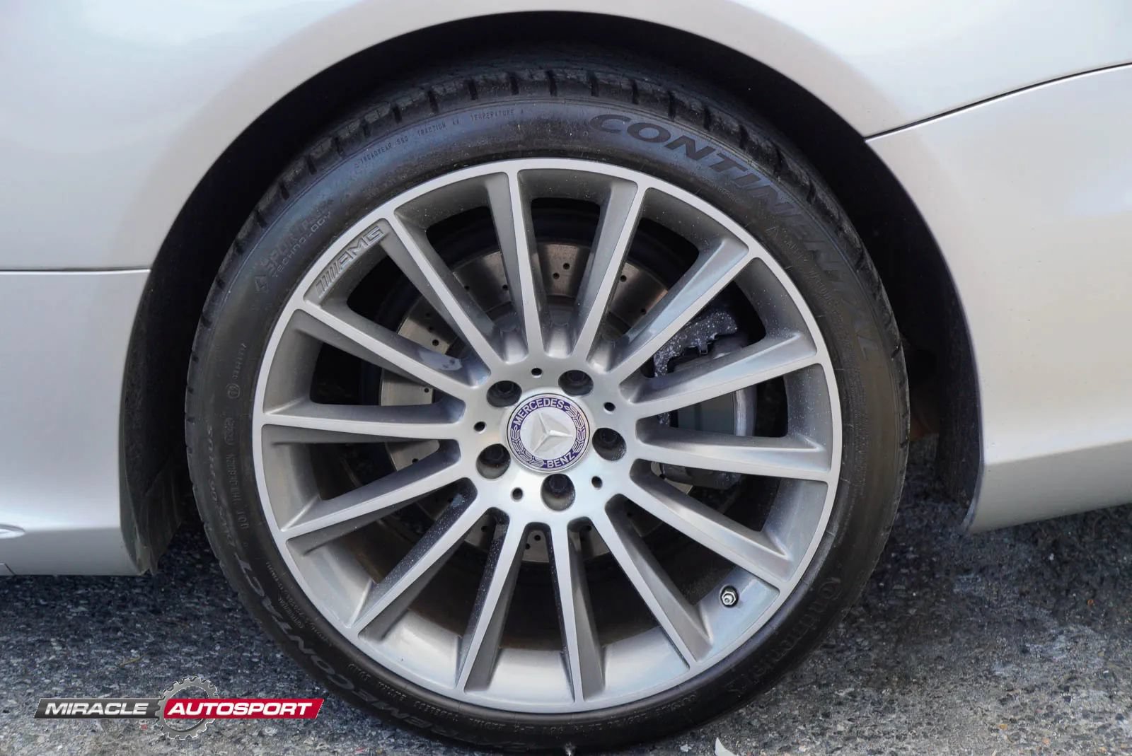 Used 2017 Mercedes-Benz SL 550 image 12