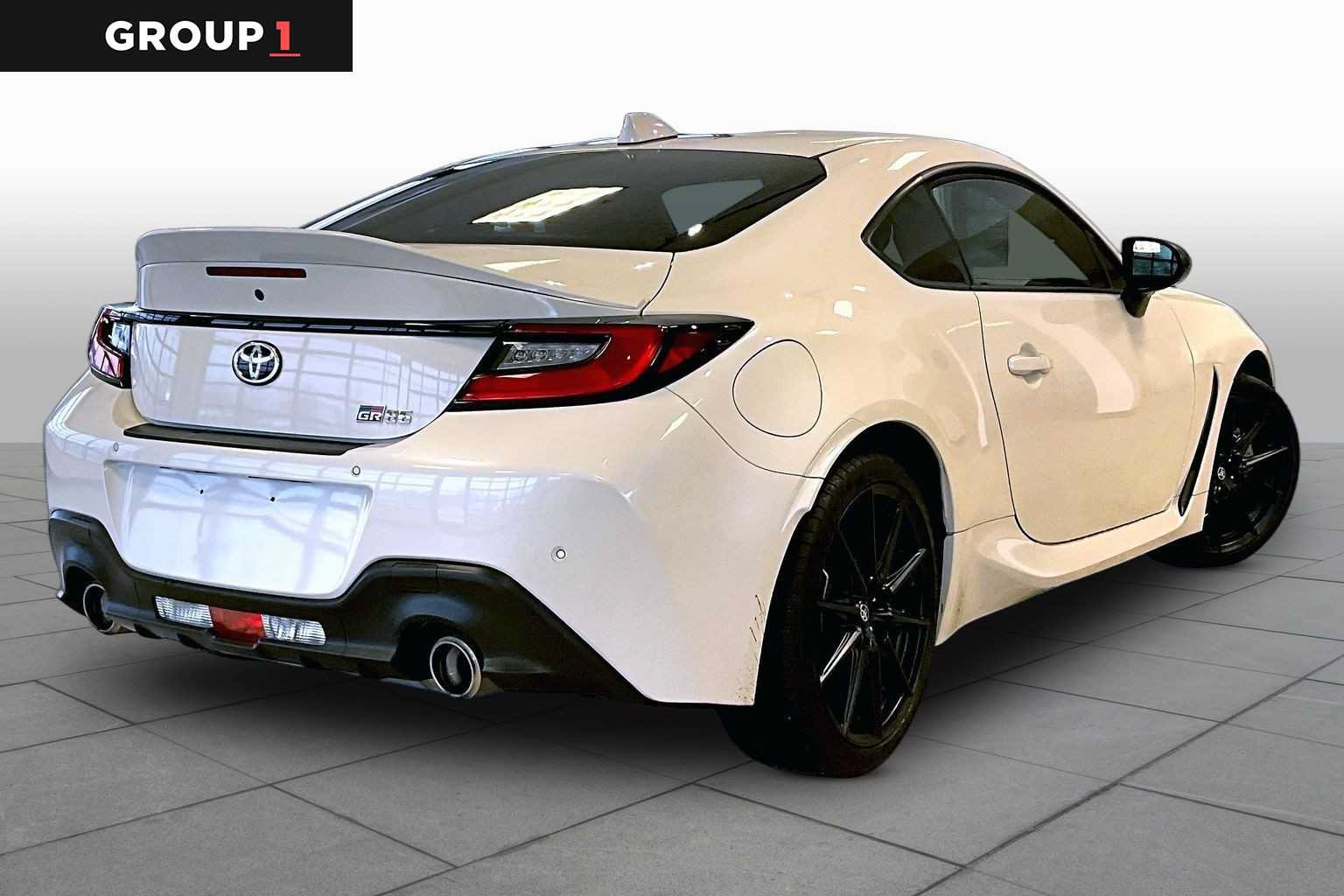 Used 2023 Toyota GR86 Premium RWD image 13