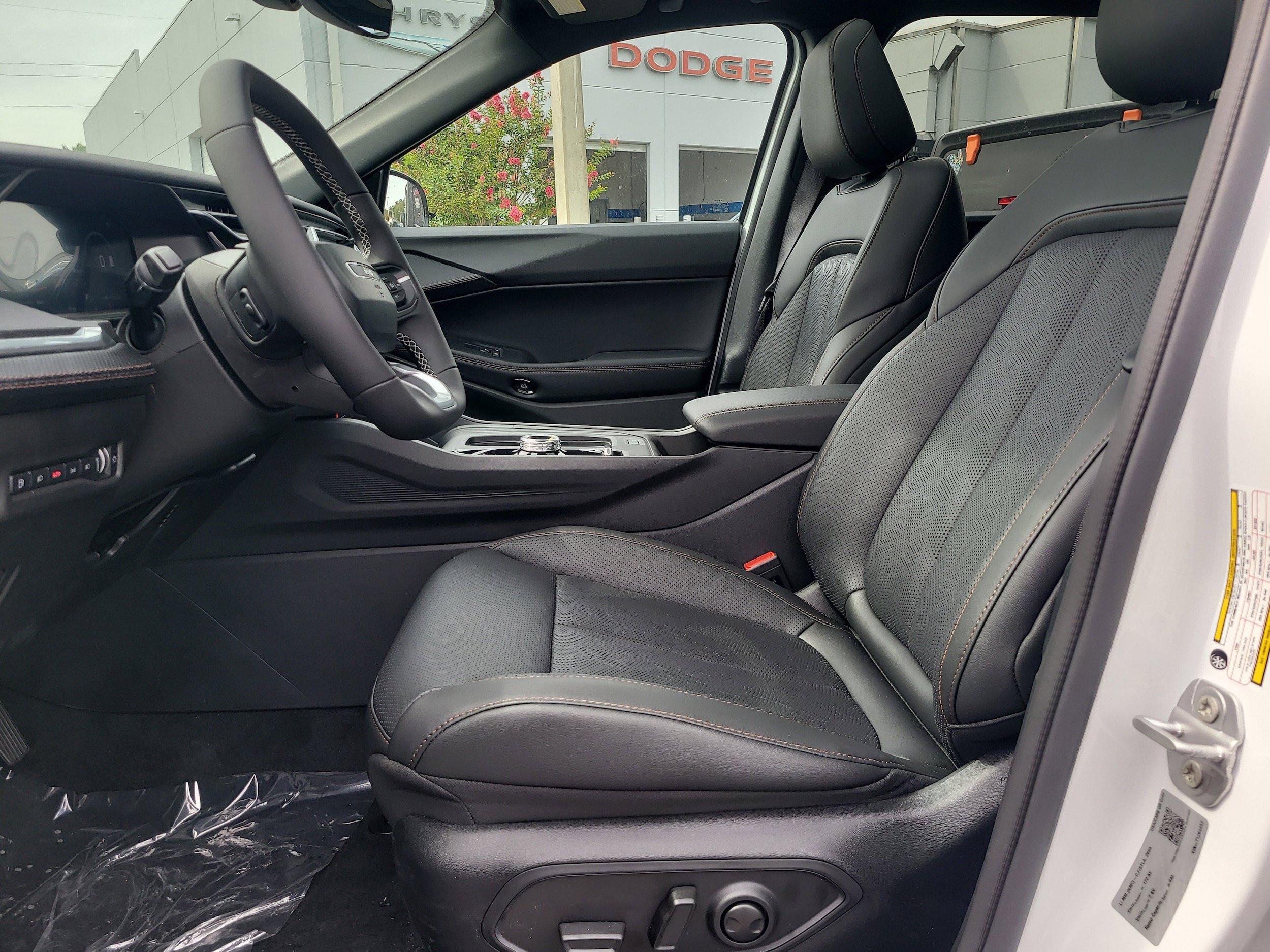 New 2026 Jeep Cherokee Overland AWD/4WD image 14