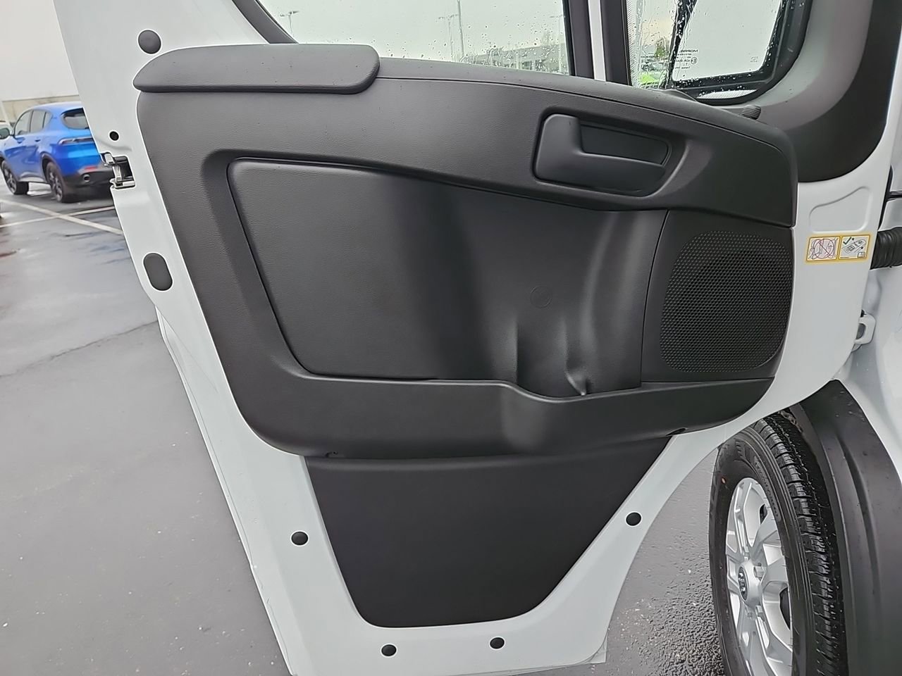 New 2025 RAM ProMaster 2500 w/ Quick Order Package 22G SLT image 13