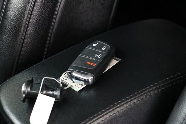 Used 2021 Jeep Compass Latitude w/ Sun and Sound Group AWD/4WD image 38