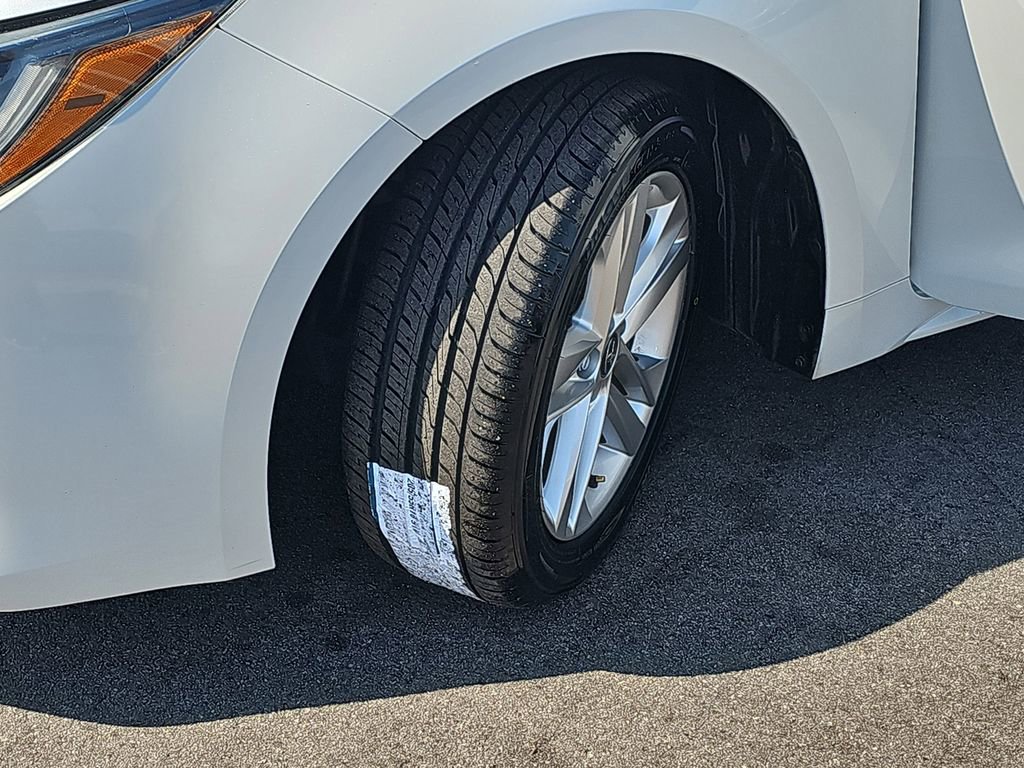 Used 2021 Toyota Corolla SE image 34