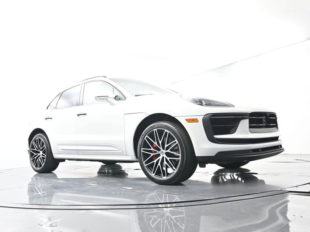 Certified 2023 Porsche Macan S AWD/4WD image 55
