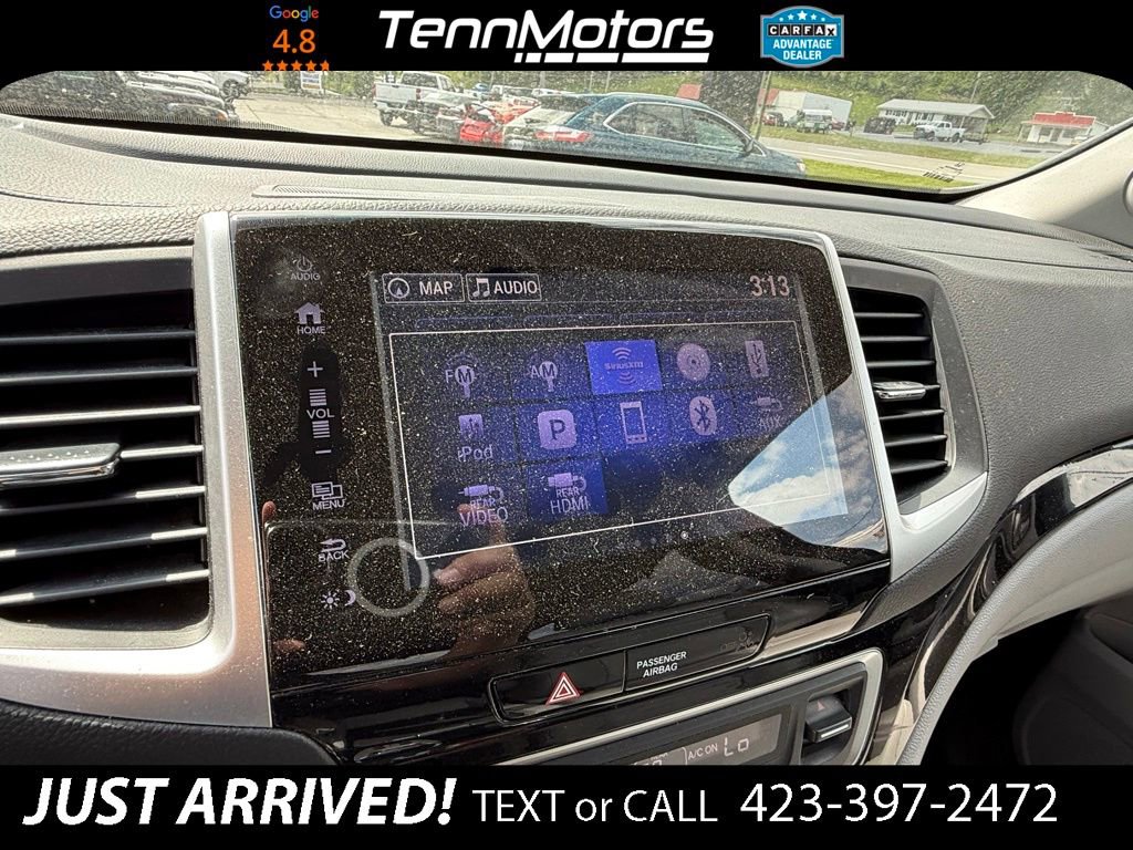 Used 2017 Honda Pilot Touring image 18
