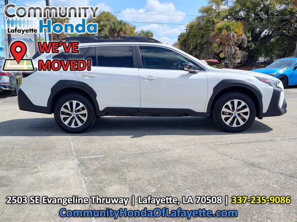 Used 2023 Subaru Outback Premium AWD/4WD image 12