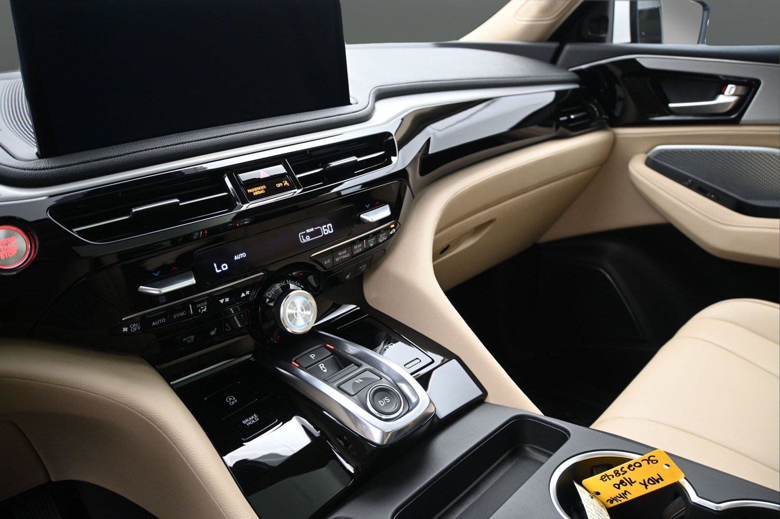 Certified 2025 Acura MDX SH-AWD image 4