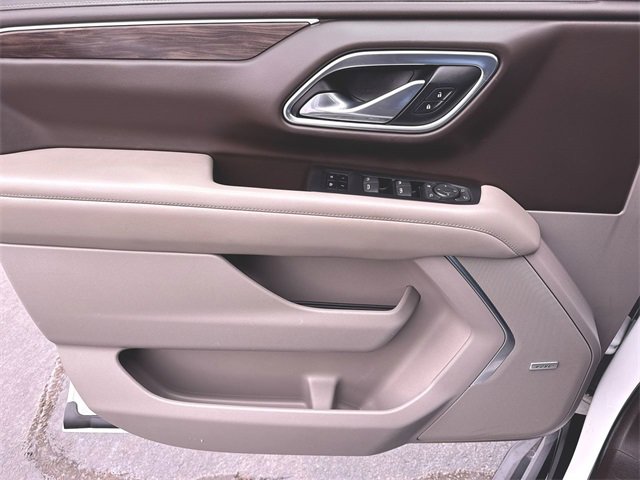 Used 2021 Chevrolet Tahoe LT w/ LT Signature Package image 22