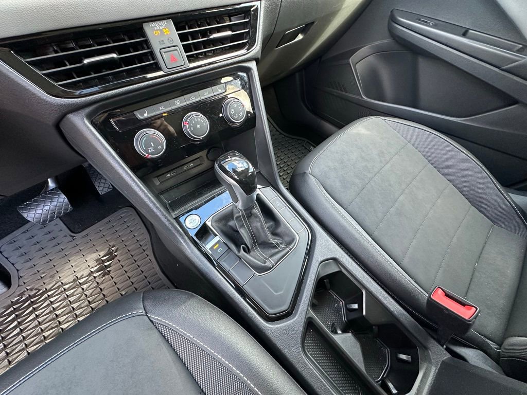 Used 2023 Volkswagen Taos SE image 28