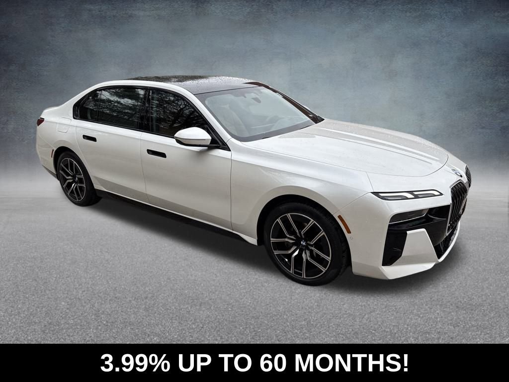 Used 2025 BMW 740i xDrive 740i xDrive image 9